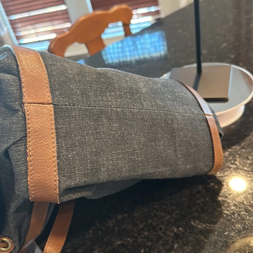 BURBERRY Denim and Leather satchel!!! EXCELLENT CONDITION! - Picture 6 of 8